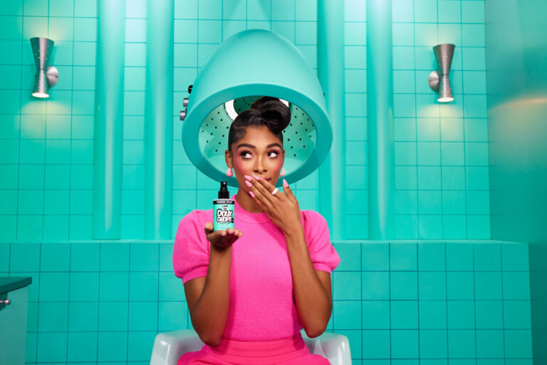 The Doux: uma marca de cuidados com os cabelos texturizados fundamentados em cosmetologista