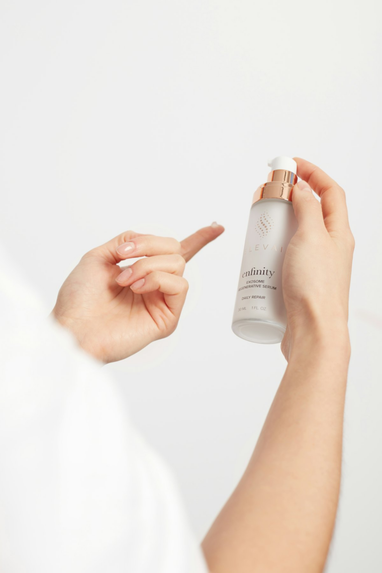 Carmell Corporation renomeia como Holdings de Saúde da Longevidade, expande o foco em bio-estética, diagnóstico e nutrição para envelhecimento saudável holístico