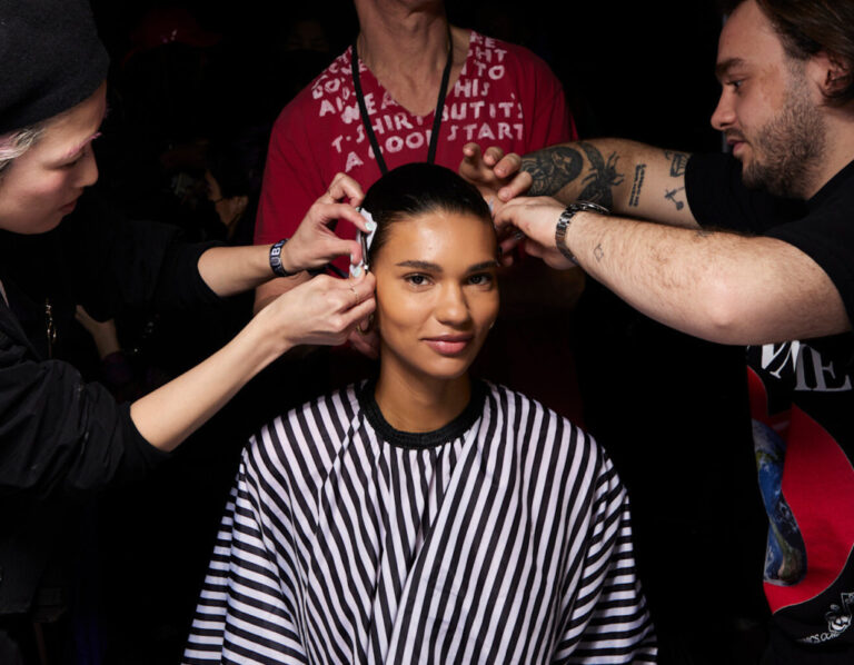 O programa de graduação em ponte a lacuna no ensino superior para a próxima geração de profissionais de beleza