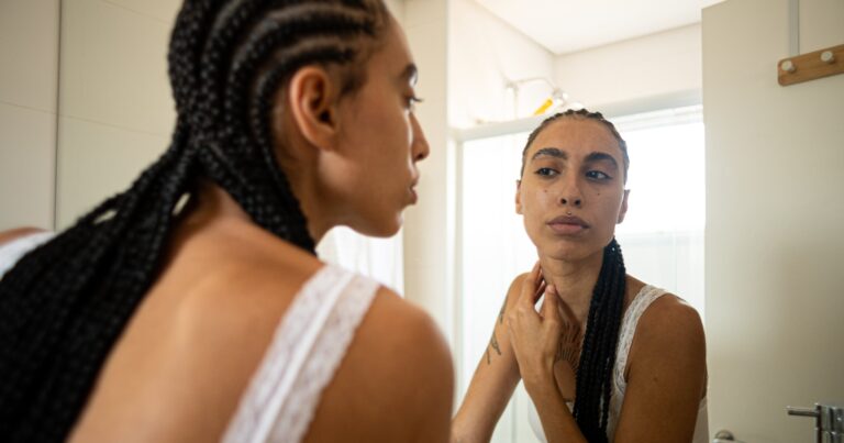 Como seu ciclo menstrual afeta a pele, o cabelo e a confiança