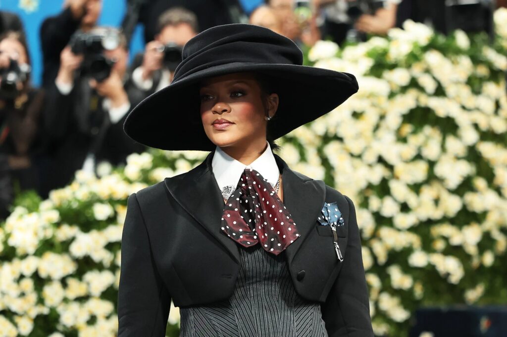 Rihanna revela o bebê nº 3 na gala de 2025 Met