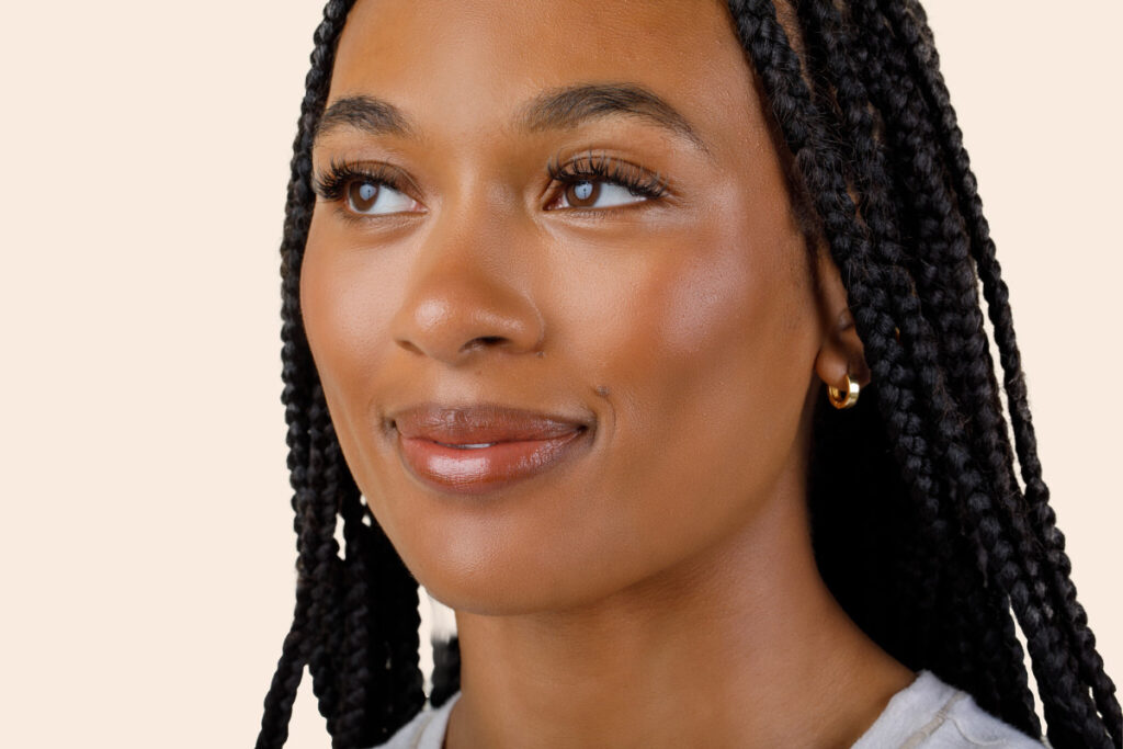 Cocolah: uma marca de cílios testada por dermatologista, de propriedade negra