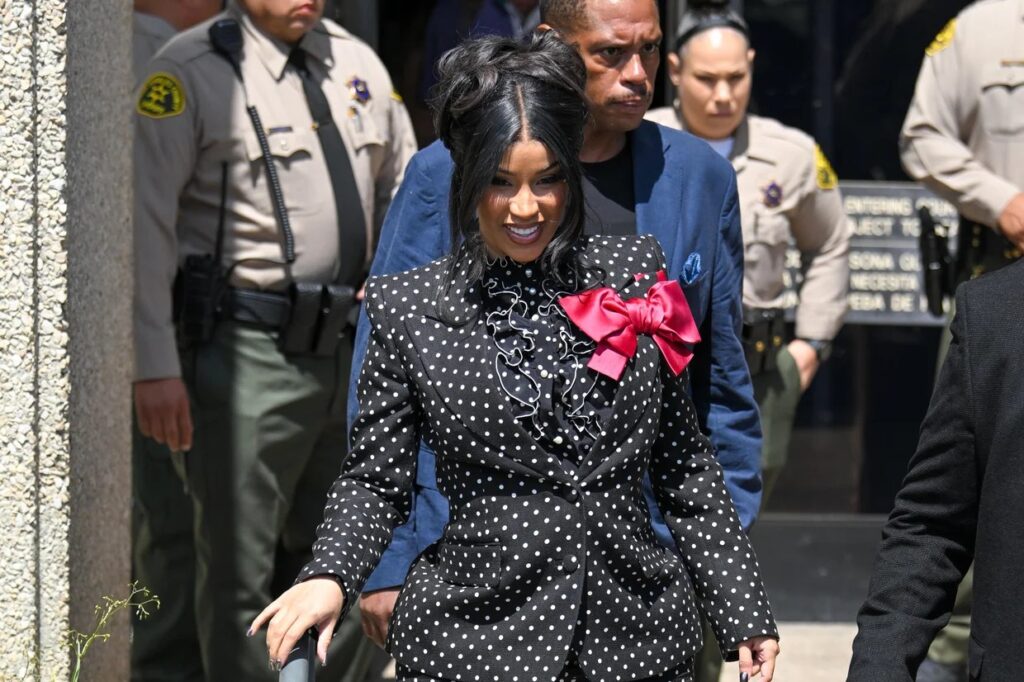 Cardi B vence a batalha do tribunal: o processo de difamação julgado improcedente