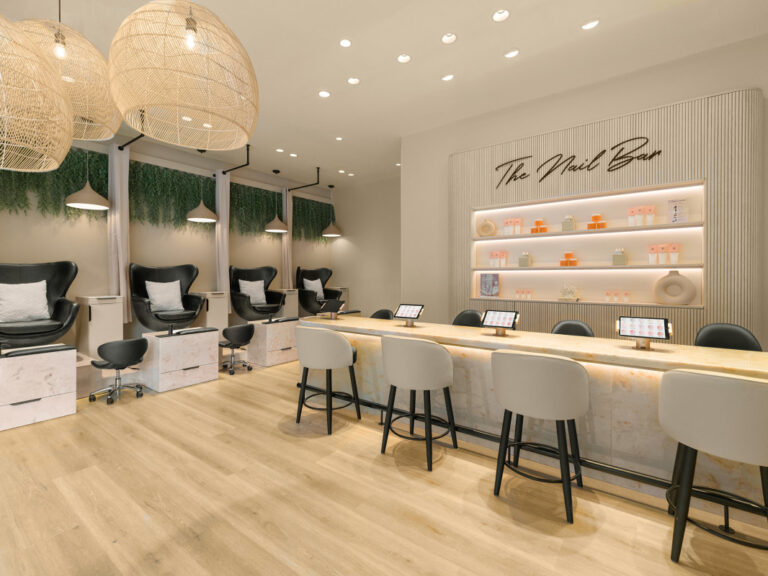 O salão de unhas de luxo favorito do Reino Unido está pronto para enfrentar o mercado dos EUA