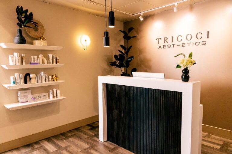 Tricoci reimagina o destino de beleza moderno com estréia no estúdio de estética em Oak Brook