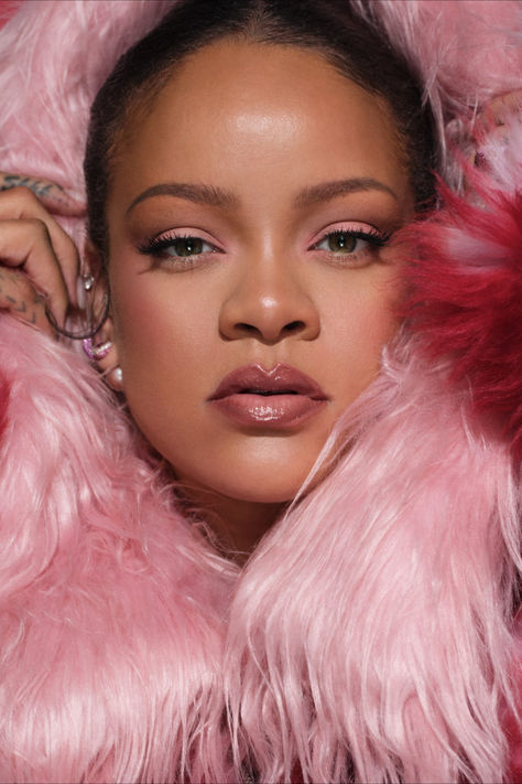 Rihanna Fenty Beauty in pink