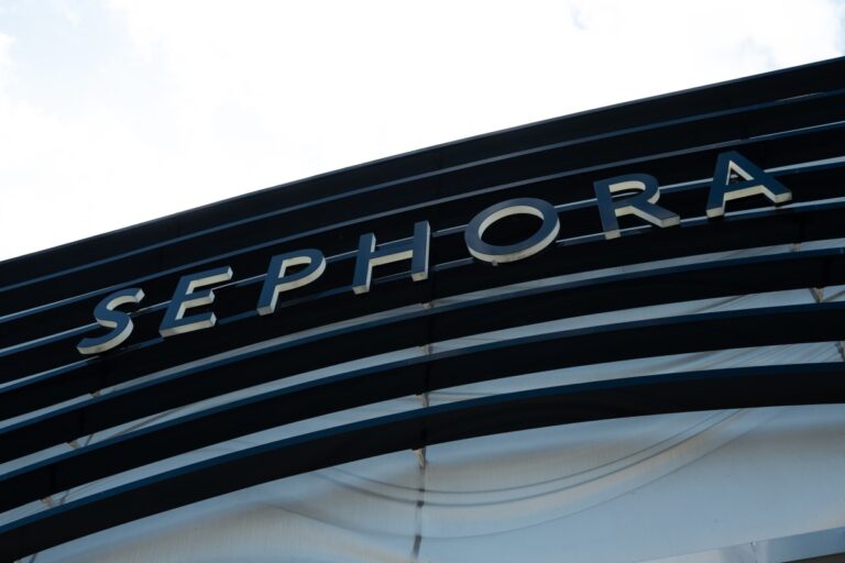 Os 37 produtos que a diretora de beleza do fashionista compraria na liquidação da Sephora