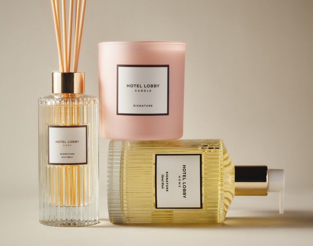 Vela do lobby do hotel: uma marca de fragrâncias para casa que recria sensorialmente uma estadia em um hotel cinco estrelas
