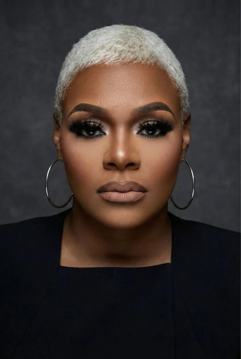 From the Kitchen Chair to the Boardroom: Dr. Diamond Lee on Beauty, Boundaries & Boss Energy