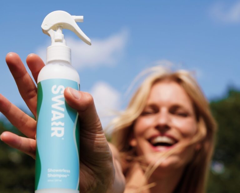 Swair: uma marca de cuidados com os cabelos focada em shampoo inovador 'sem banho'