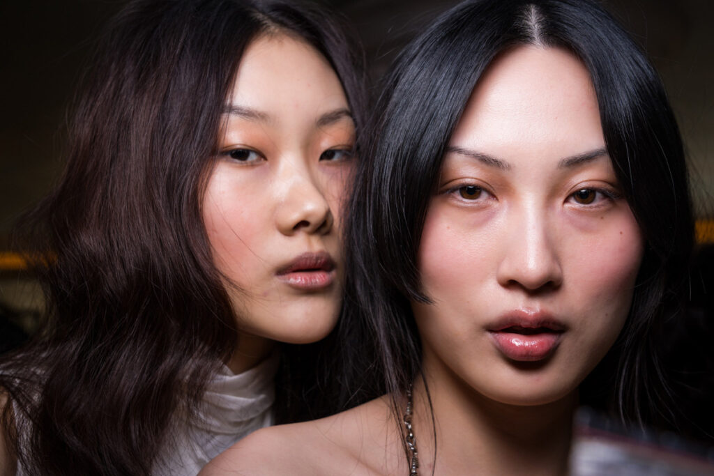 Os 14 melhores editores fashionistas de produtos de beleza experimentados em fevereiro