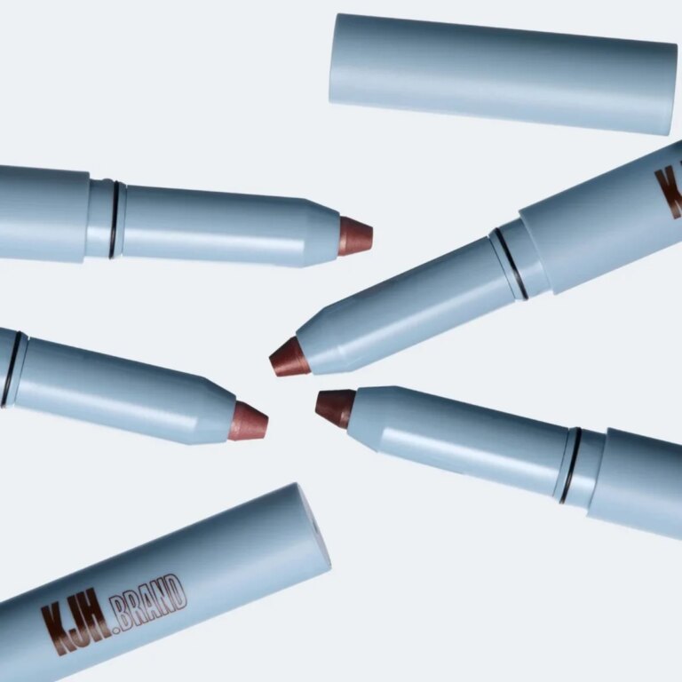 Críticas e amostras de lápis labial KJH Brand Prism Lite