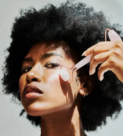 Facial Ice Roller Benefits: Why Facial Ice Rollers Remain a Beauty Favorite